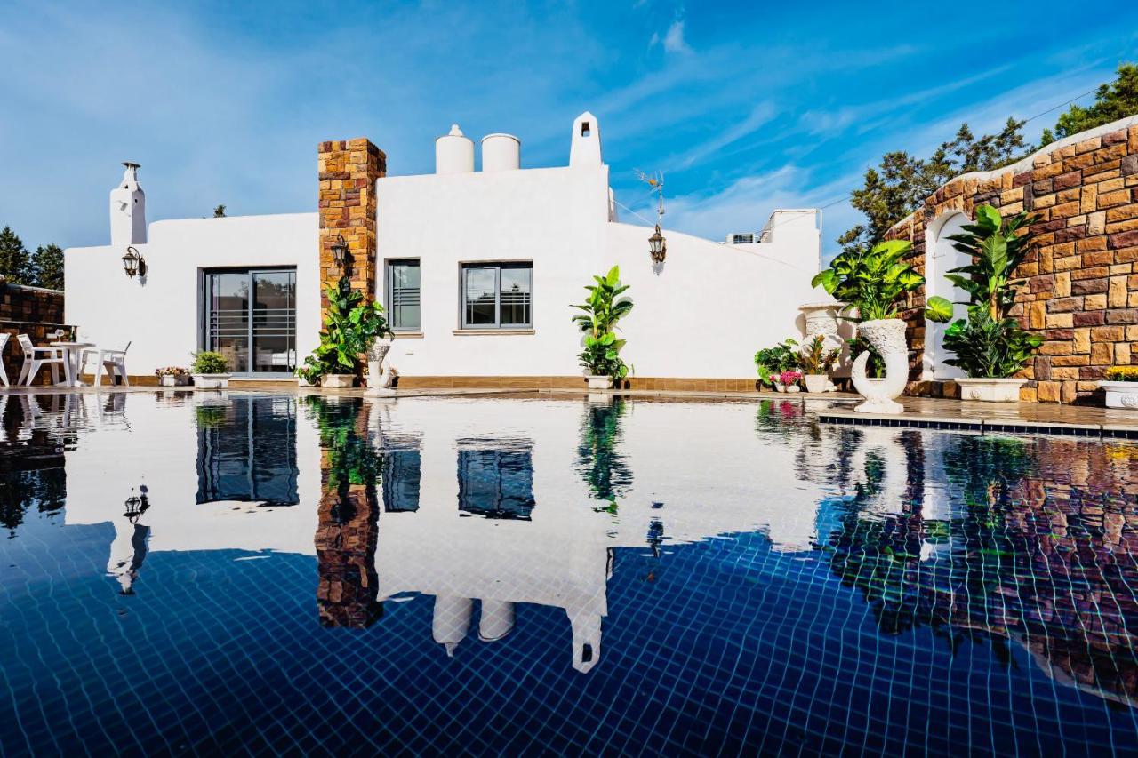 Ocean Suites San Antonio  Kültér fotó